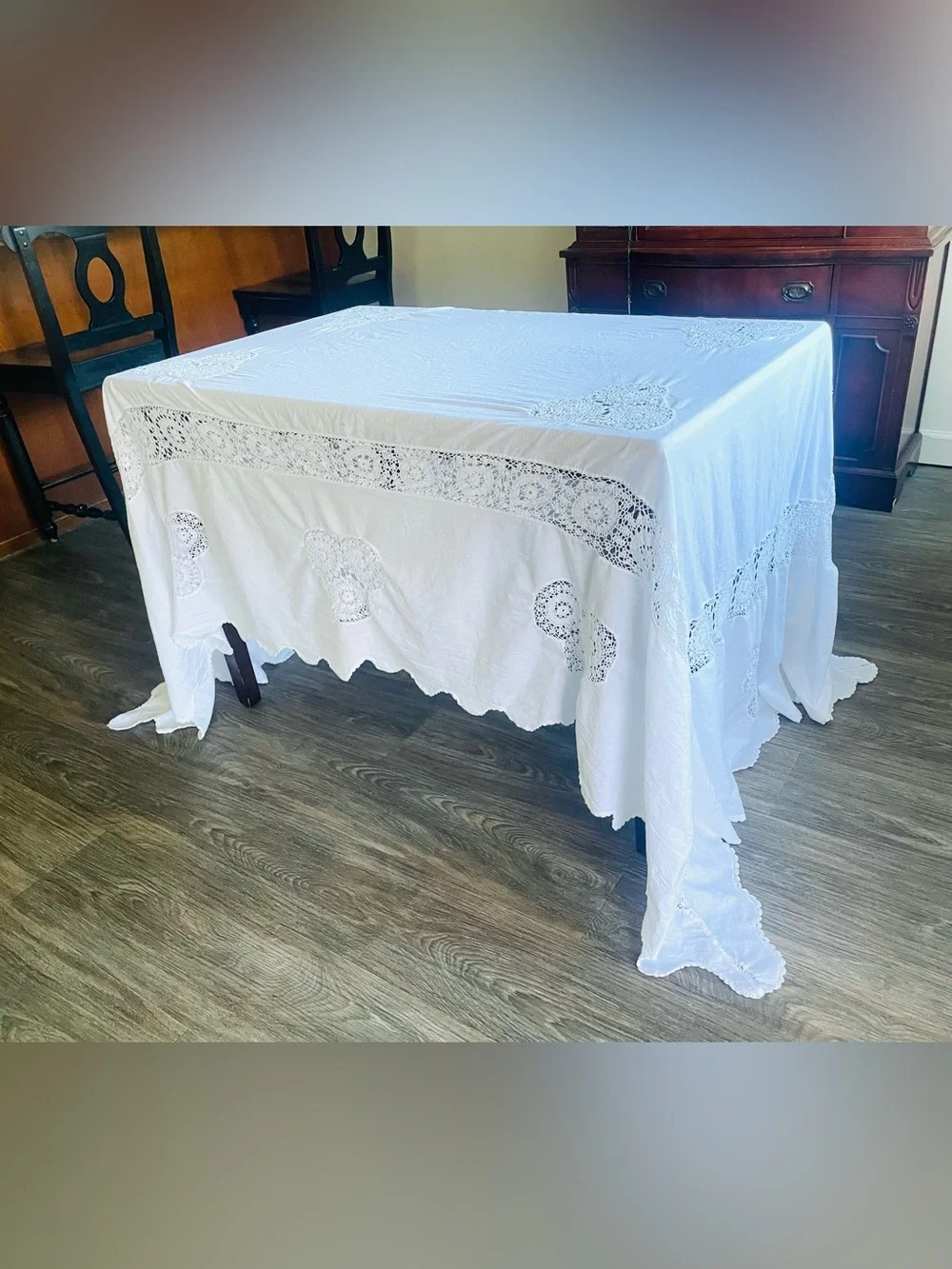 Vintage Tablecloth w Crochet Inserts & Trim White Cotton 68x100